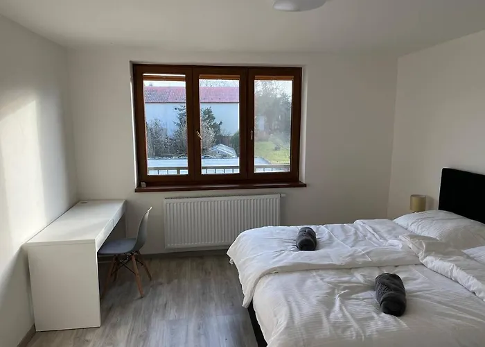 Golden Prague 78 Apartman Vestec