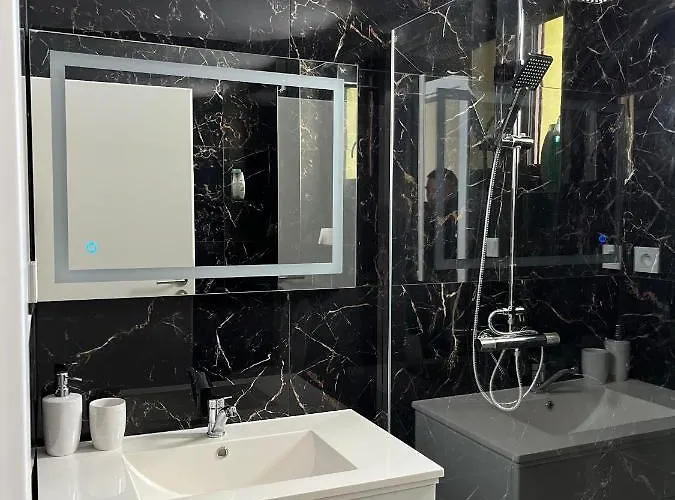 Golden Prague 78 Apartman Vestec