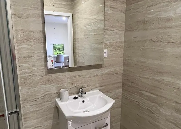 Golden Prague 78 Apartman Vestec